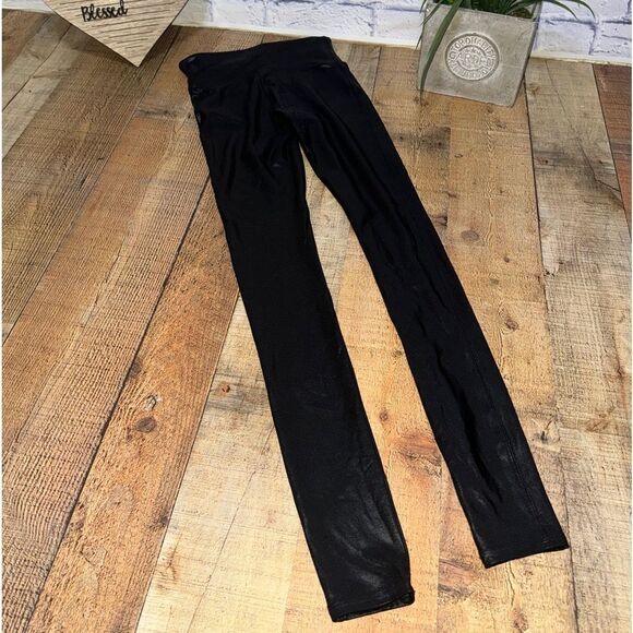 Spanx faux leather leggings black size xs tall - Picture 5 of 15